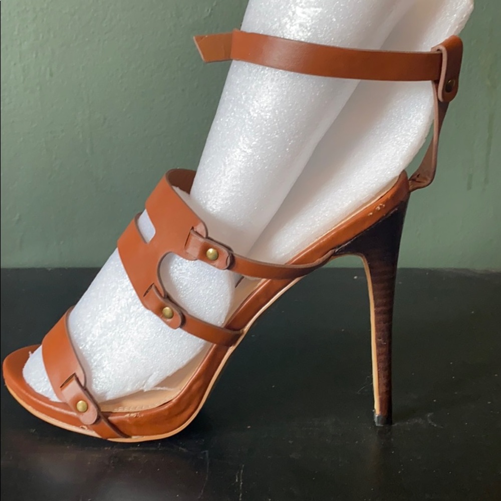 Summer heels